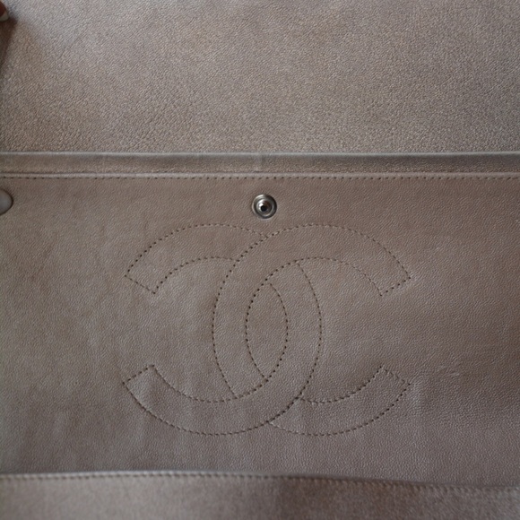 CHANEL Maxi bronze double flap bag - Picture 6 of 8